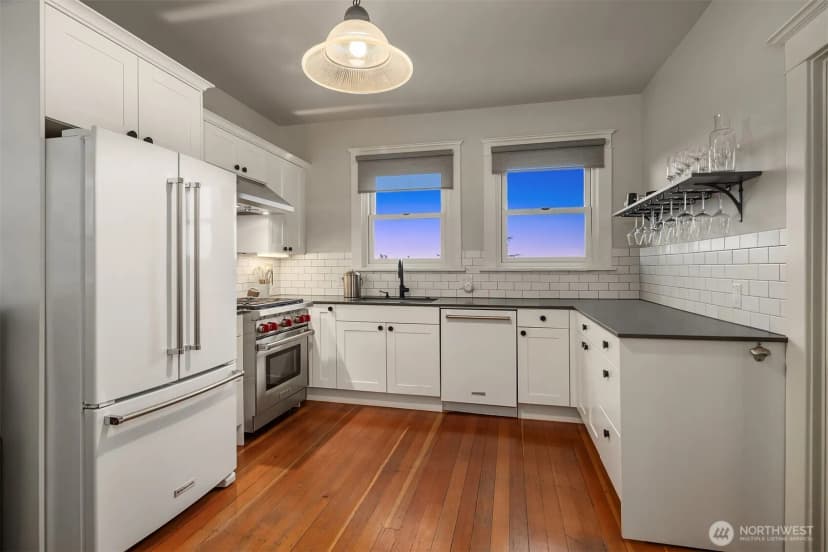 Property photo for 1517 31st Avenue S, Seattle photo 12