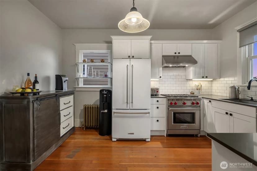 Property photo for 1517 31st Avenue S, Seattle photo 11