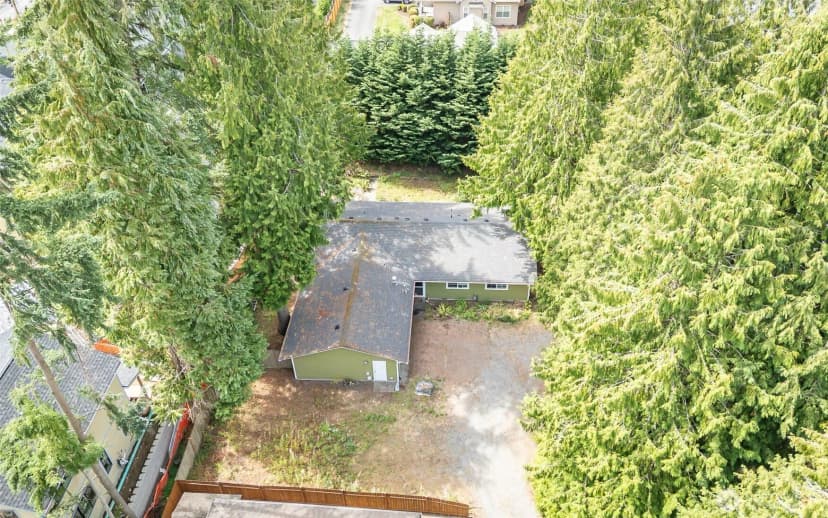 Property photo for 12709 Ne 80th Lane, Kirkland photo 6