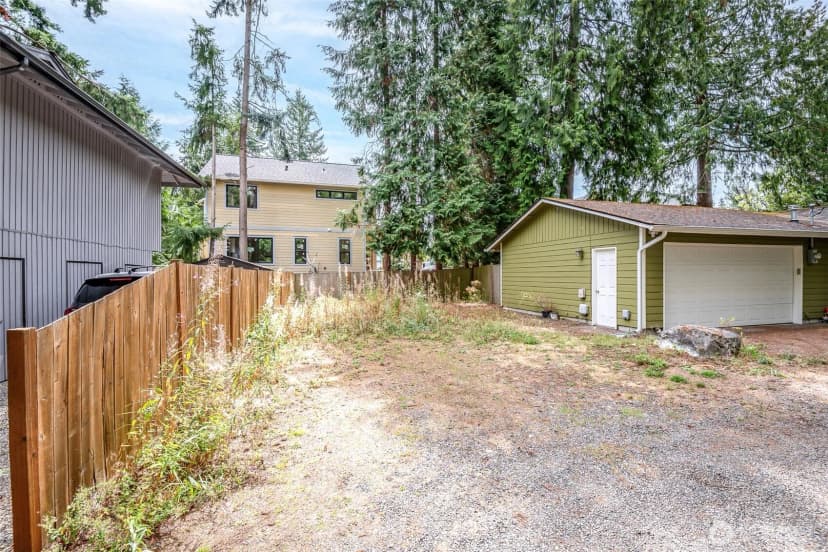 Property photo for 12709 Ne 80th Lane, Kirkland photo 13