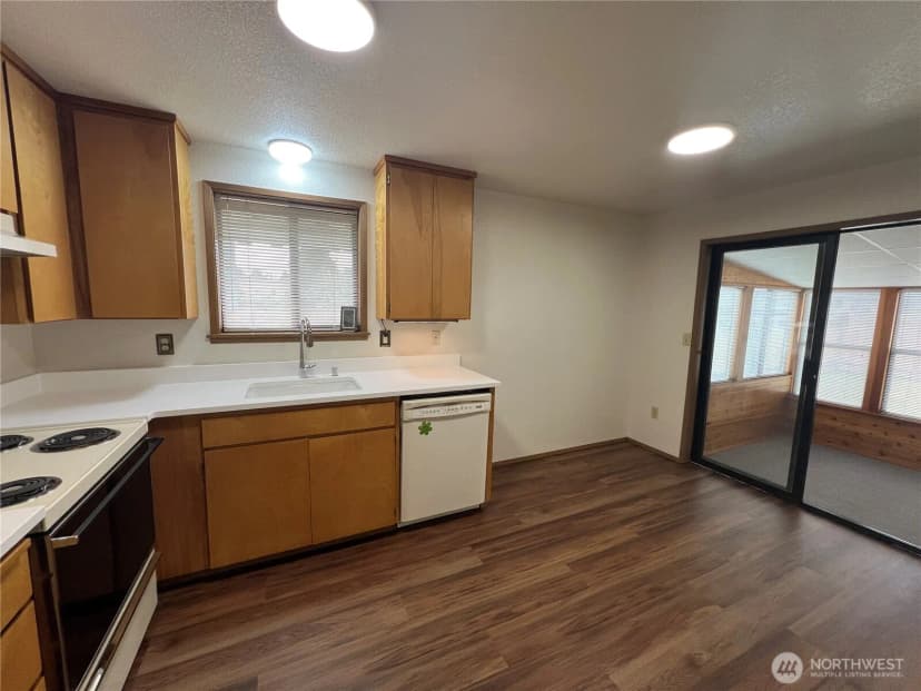 Property photo for 6424 S Alder Street, Tacoma photo 7
