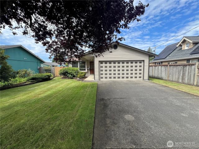 Property photo for 6424 S Alder Street, Tacoma photo 2