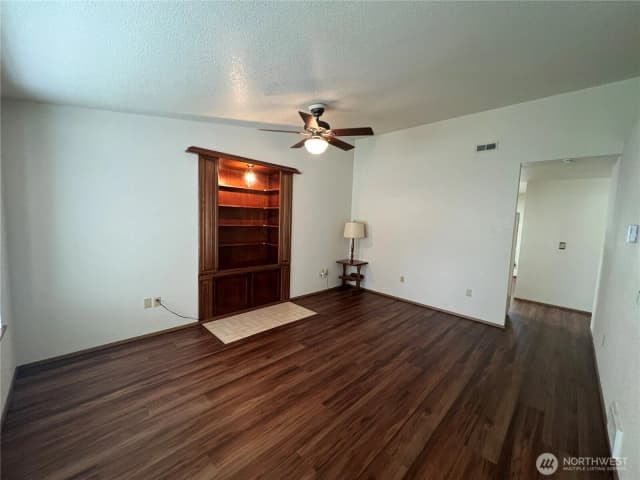 Property photo for 6424 S Alder Street, Tacoma photo 4