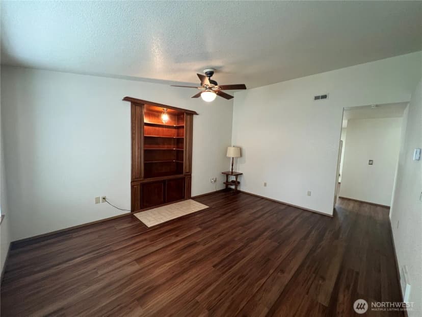 Property photo for 6424 S Alder Street, Tacoma photo 4