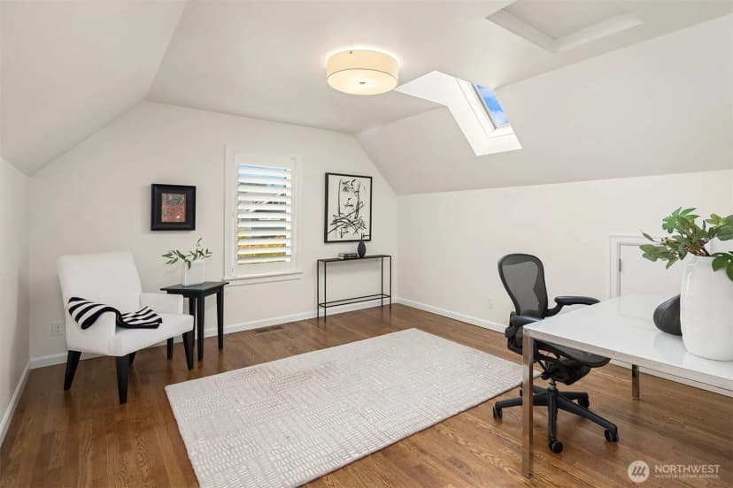 Property photo for 1810 2nd Avenue N, Seattle photo 27