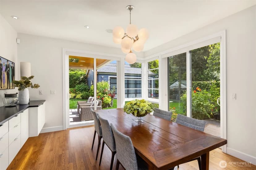 Property photo for 1810 2nd Avenue N, Seattle photo 15