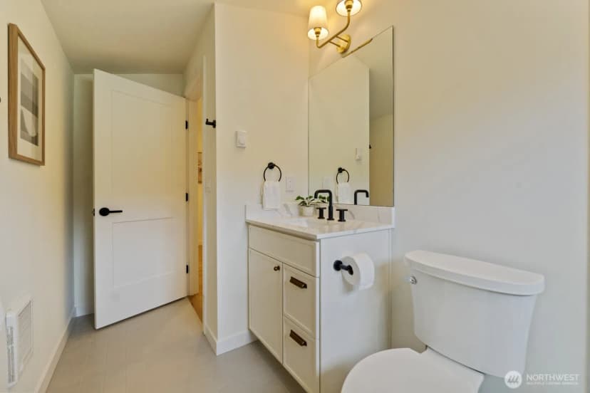 Property photo for 1503 Ne 73rd Street, Seattle photo 20