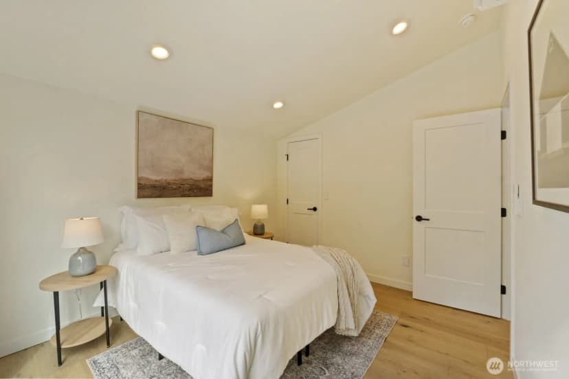 Property photo for 1503 Ne 73rd Street, Seattle photo 14