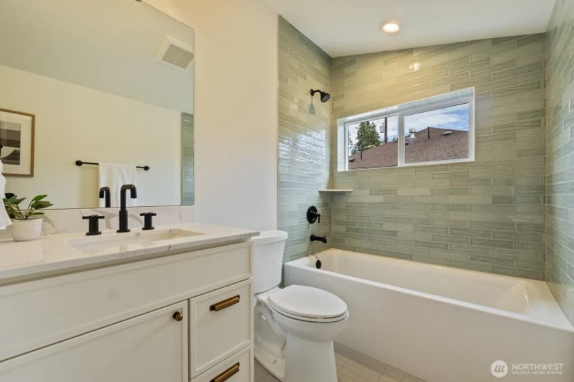 Property photo for 1503 Ne 73rd Street, Seattle photo 19