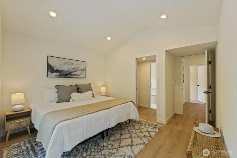 Property photo for 1503 Ne 73rd Street, Seattle photo 18
