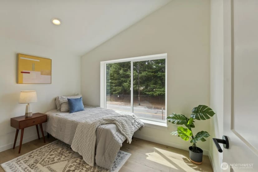 Property photo for 1503 Ne 73rd Street, Seattle photo 23