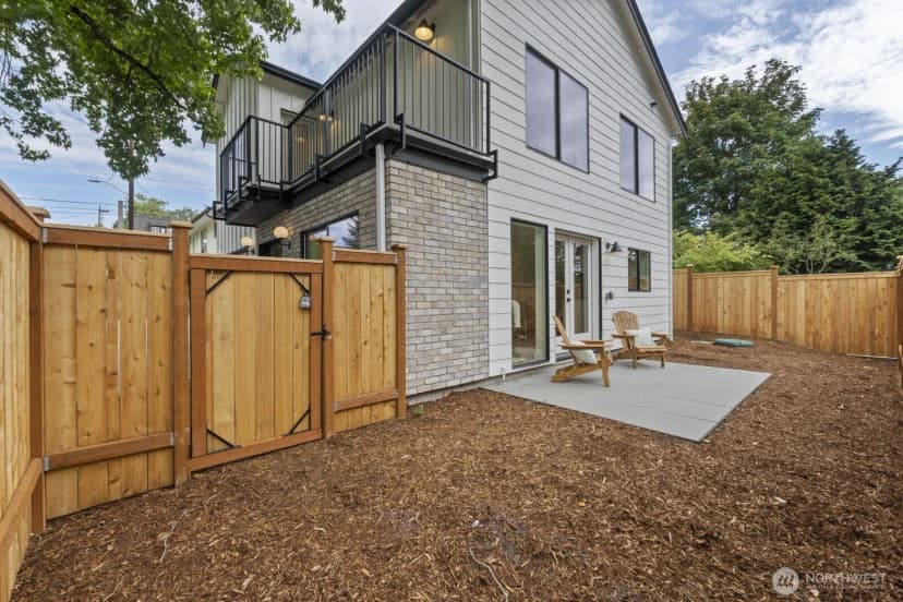 Property photo for 1503 Ne 73rd Street, Seattle photo 34