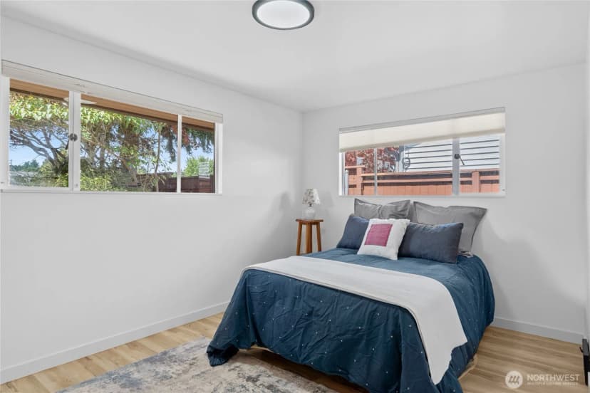 Property photo for 13709 32nd Avenue S, Seattle photo 15