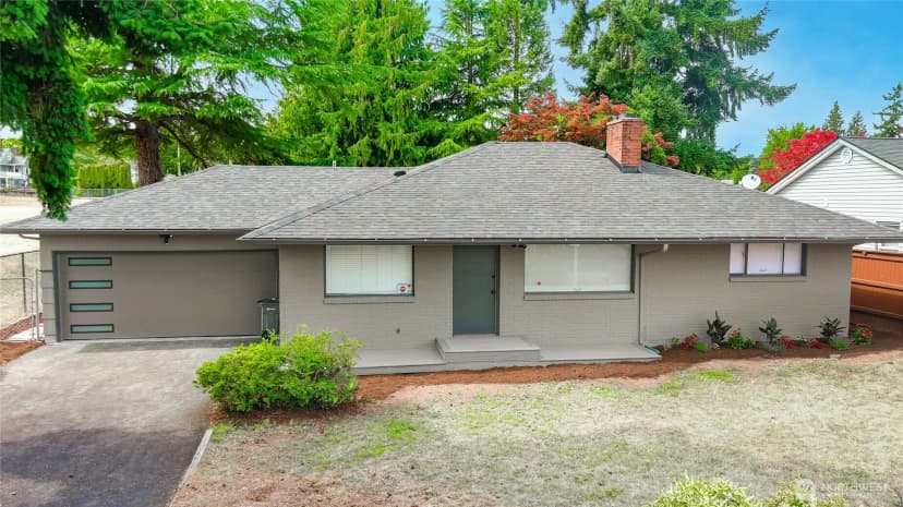 Property photo for 13709 32nd Avenue S, Seattle photo 24