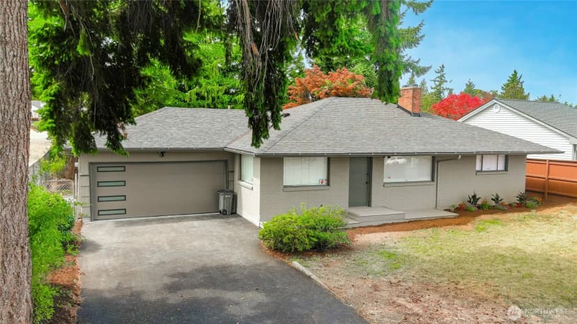 Property photo for 13709 32nd Avenue S, Seattle photo 23