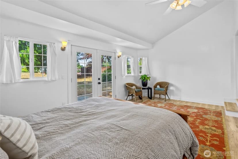 Property photo for 13709 32nd Avenue S, Seattle photo 14