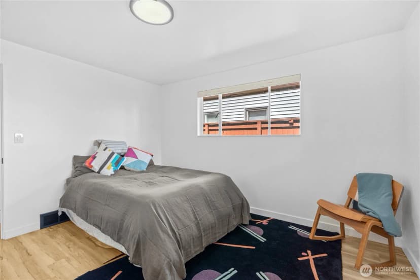 Property photo for 13709 32nd Avenue S, Seattle photo 17