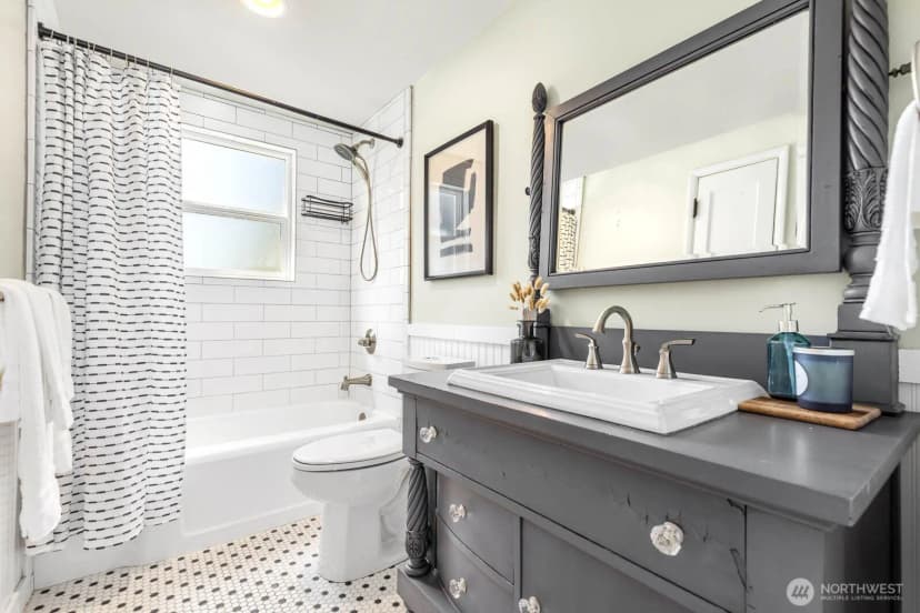 Property photo for 8257 Bagley Avenue N, Seattle photo 22