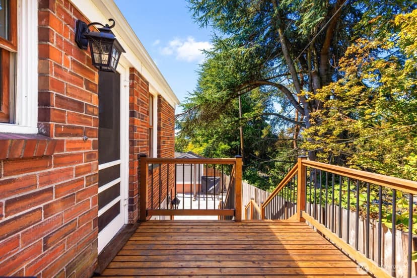 Property photo for 8257 Bagley Avenue N, Seattle photo 36