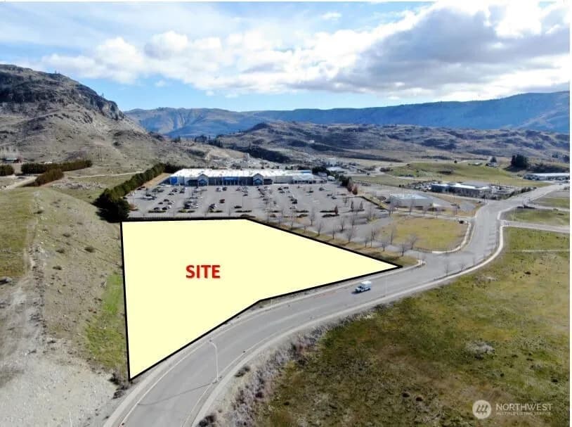 Property photo for 100 N Apple Blossom Drive, Chelan photo 2