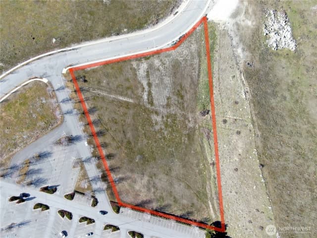 Property photo for 100 N Apple Blossom Drive, Chelan photo 4