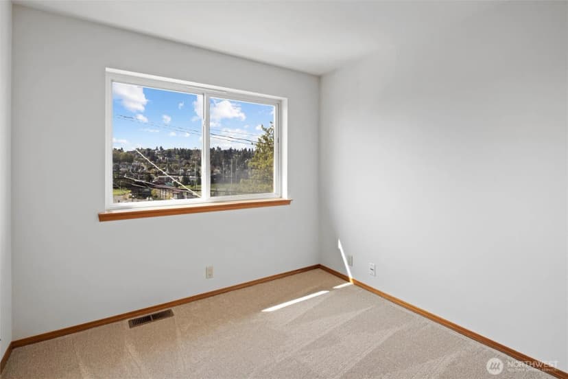 Property photo for 2632 14th Avenue W, Seattle photo 23