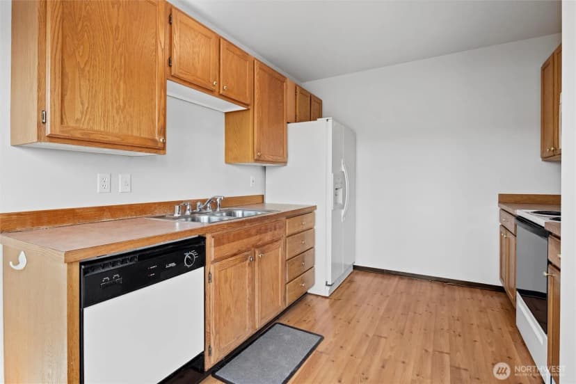 Property photo for 2632 14th Avenue W, Seattle photo 16