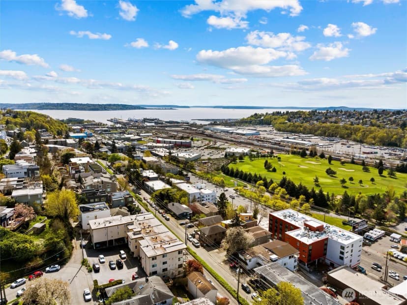 Property photo for 2632 14th Avenue W, Seattle photo 33