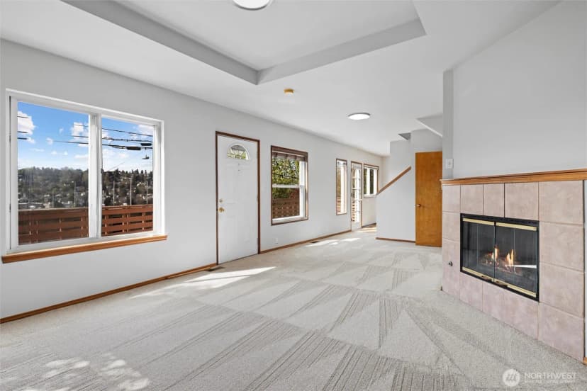 Property photo for 2632 14th Avenue W, Seattle photo 8