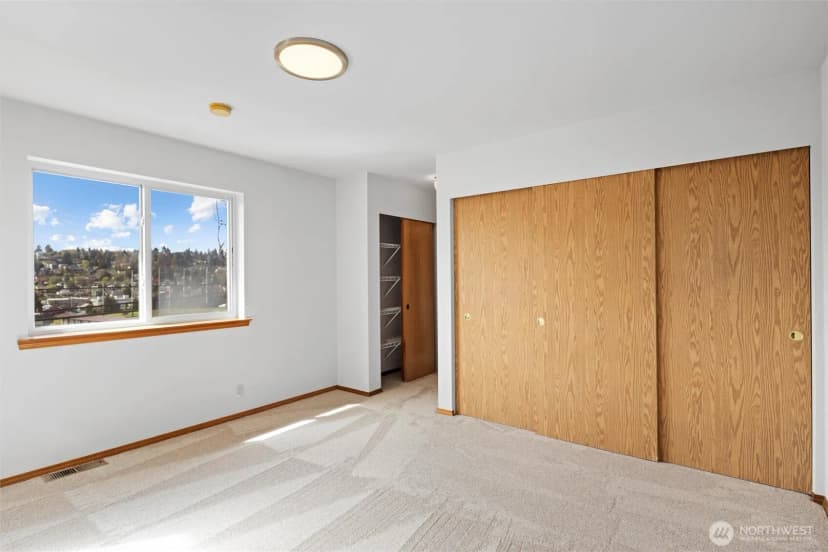 Property photo for 2632 14th Avenue W, Seattle photo 27