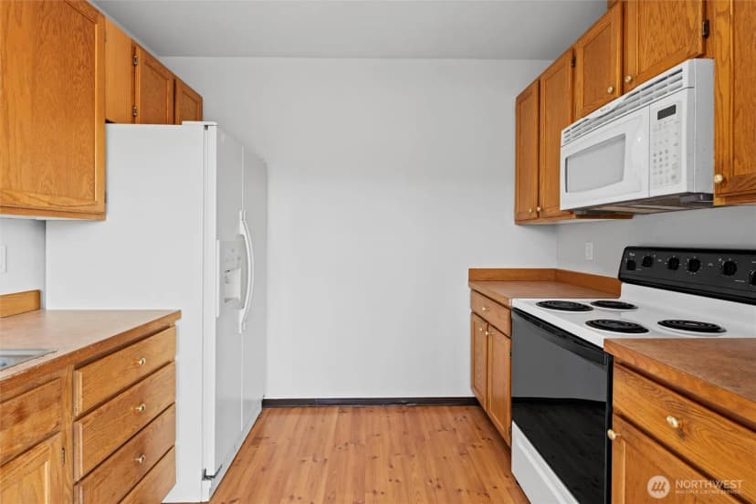 Property photo for 2632 14th Avenue W, Seattle photo 17