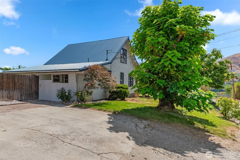 Property photo for 889 S Kentucky, East Wenatchee photo 3