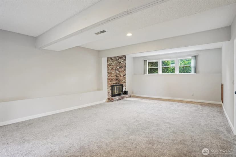 Property photo for 21815 121st Place Se, Kent photo 21