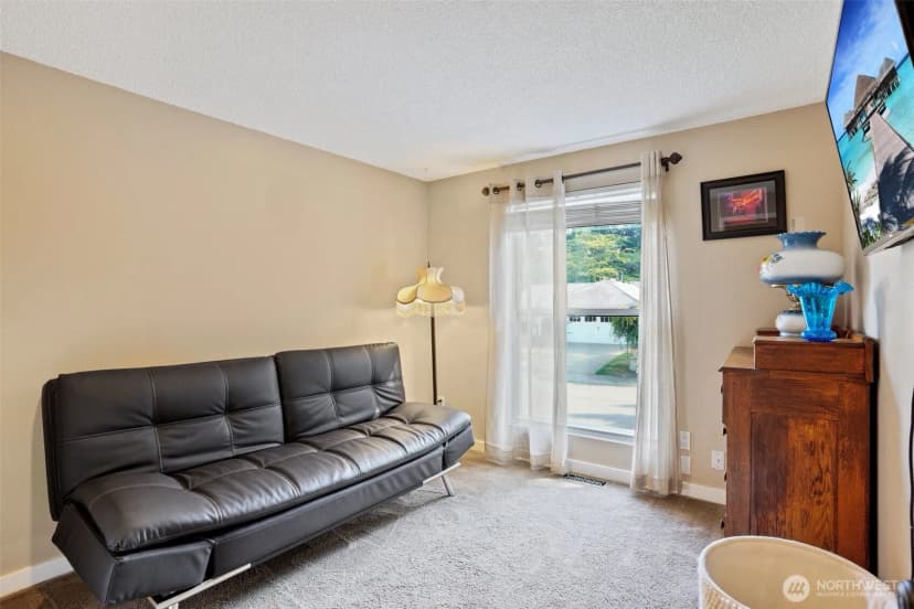Property photo for 21815 121st Place Se, Kent photo 16