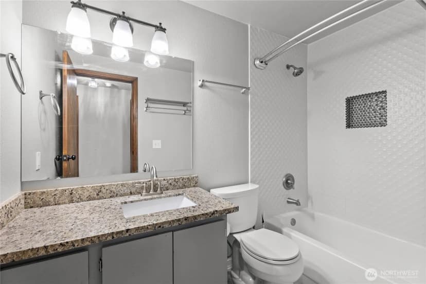 Property photo for 7319 67th Avenue W, Lakewood photo 26