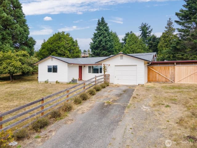 Property photo for 964 Ferry Avenue, Coupeville photo 4