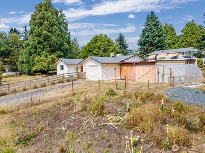 Property photo for 964 Ferry Avenue, Coupeville photo 39