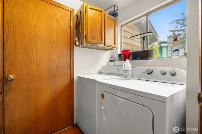 Property photo for 3414 Nassau Avenue Ne, Tacoma photo 14