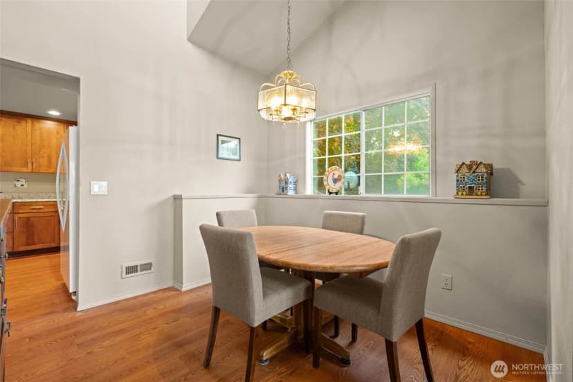 Property photo for 3414 Nassau Avenue Ne, Tacoma photo 7