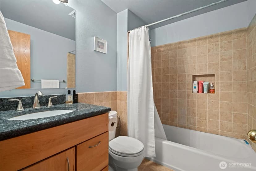 Property photo for 3414 Nassau Avenue Ne, Tacoma photo 19