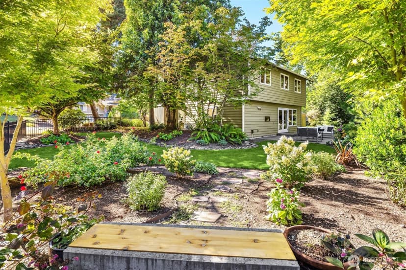 Property photo for 4466 146th Avenue Se, Bellevue photo 33
