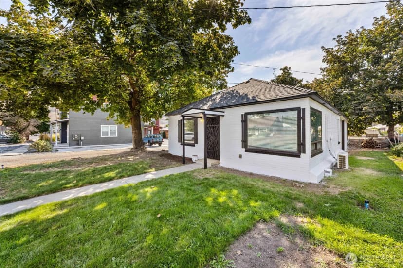 Property photo for 317 N Emerson Street, Chelan photo 6