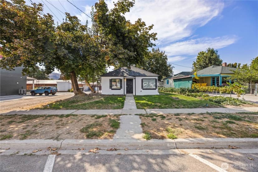 Property photo for 317 N Emerson Street, Chelan photo 5