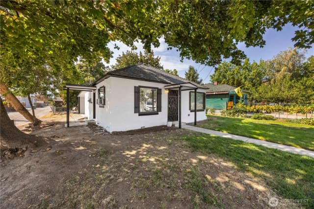 Property photo for 317 N Emerson Street, Chelan photo 4