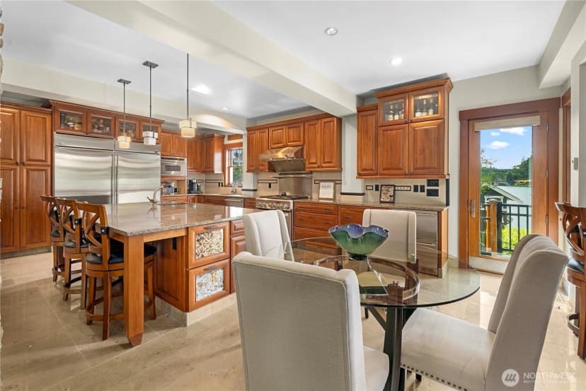 Property photo for 10213 Green Lane Sw, Lakewood photo 9