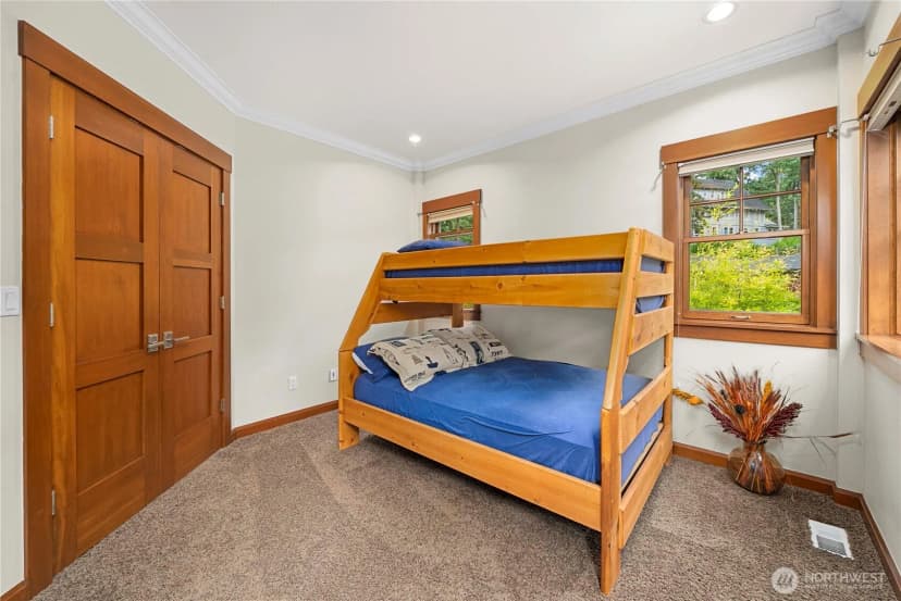 Property photo for 10213 Green Lane Sw, Lakewood photo 22