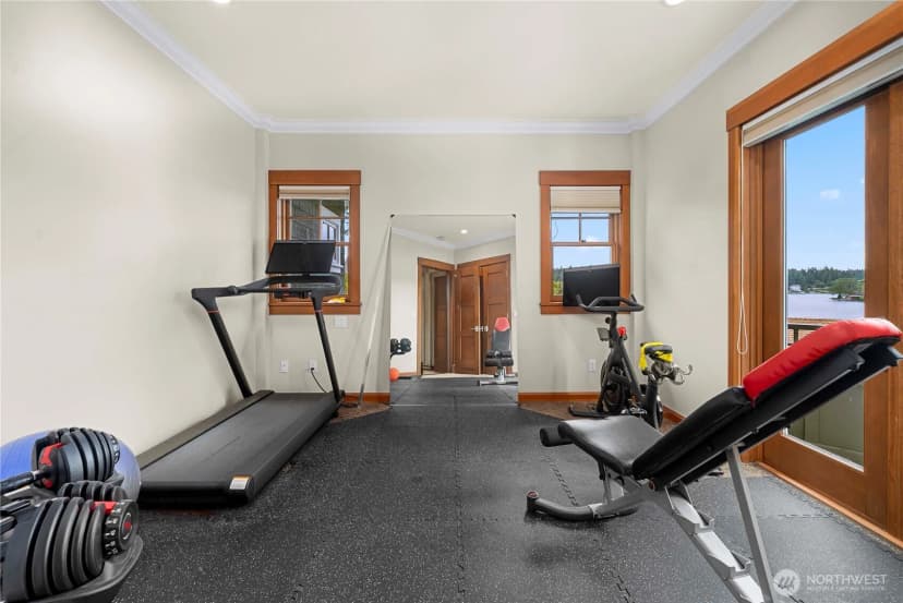 Property photo for 10213 Green Lane Sw, Lakewood photo 17