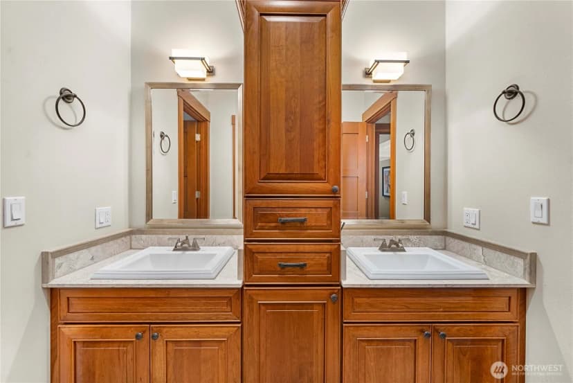 Property photo for 10213 Green Lane Sw, Lakewood photo 21