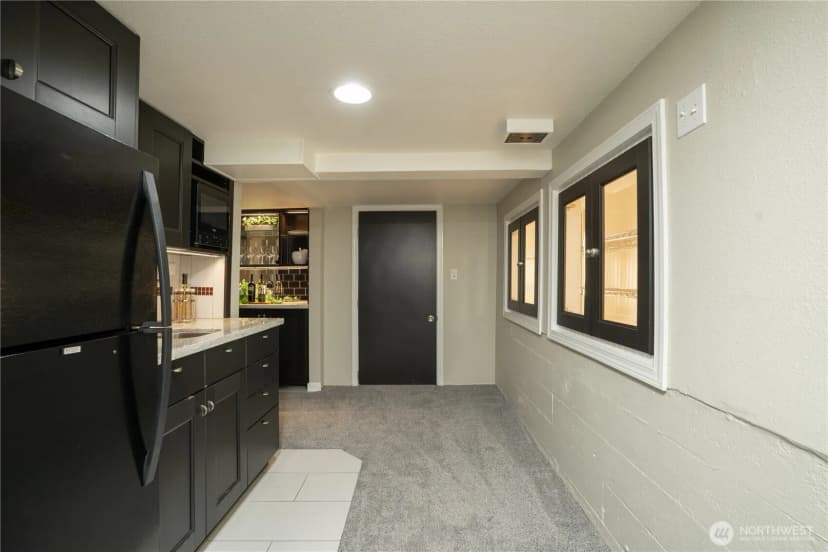 Property photo for 4040 32rd Avenue Sw, Seattle photo 16