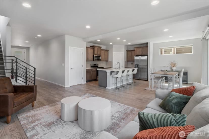 Property photo for 20821 98th Place S, Kent photo 6